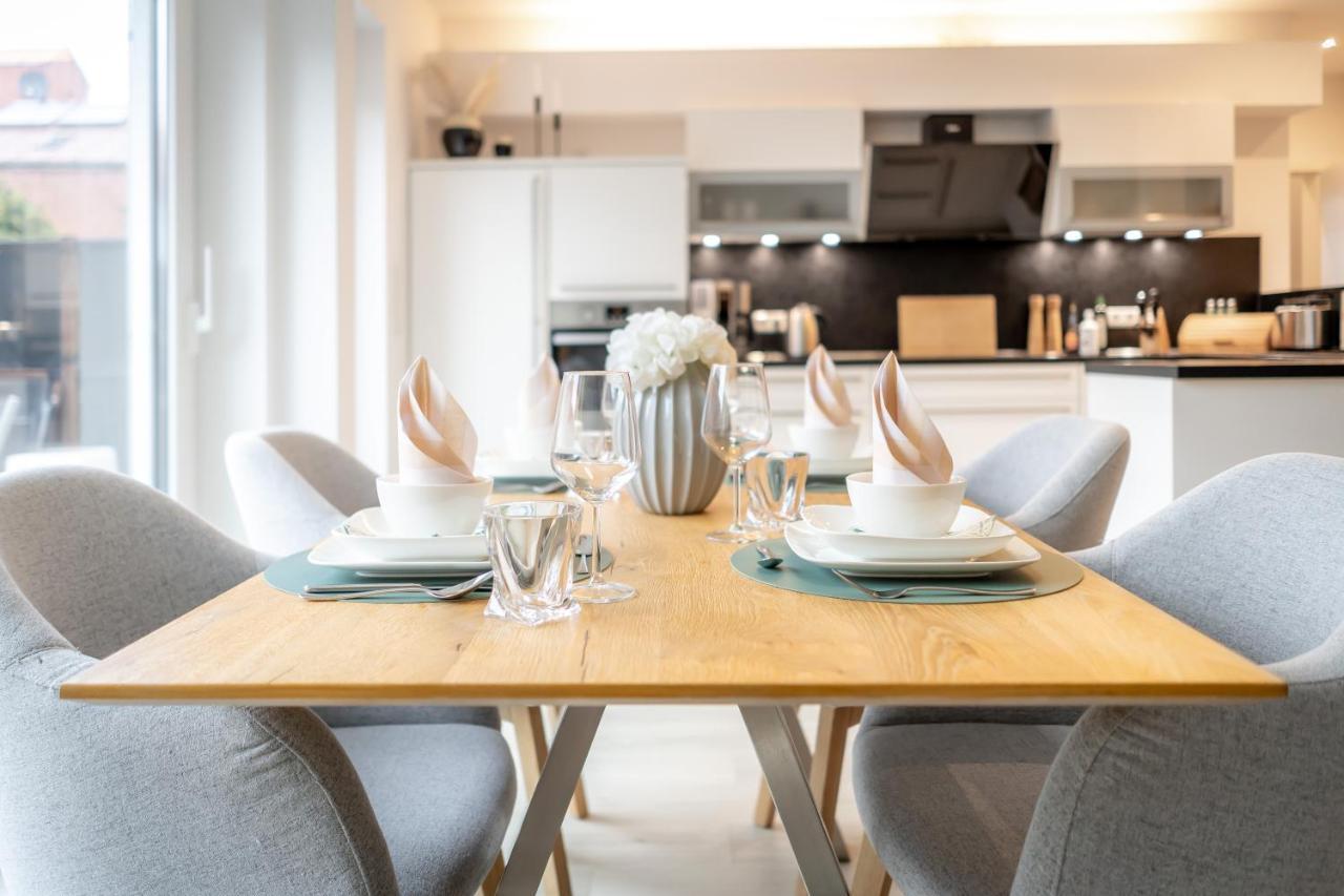 Am Schwanenteich Mit Dachterrasse - Innenstadt Apartment Emden